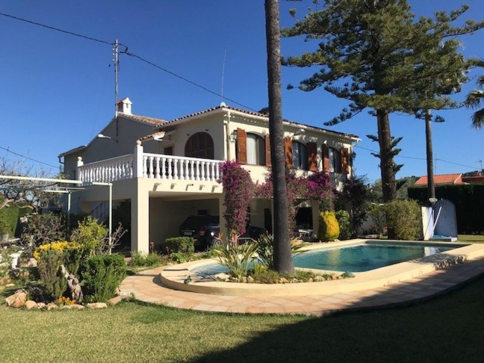 Photo number 1. Villa for sale in Pedreguer. Ref.: XMI-219269
