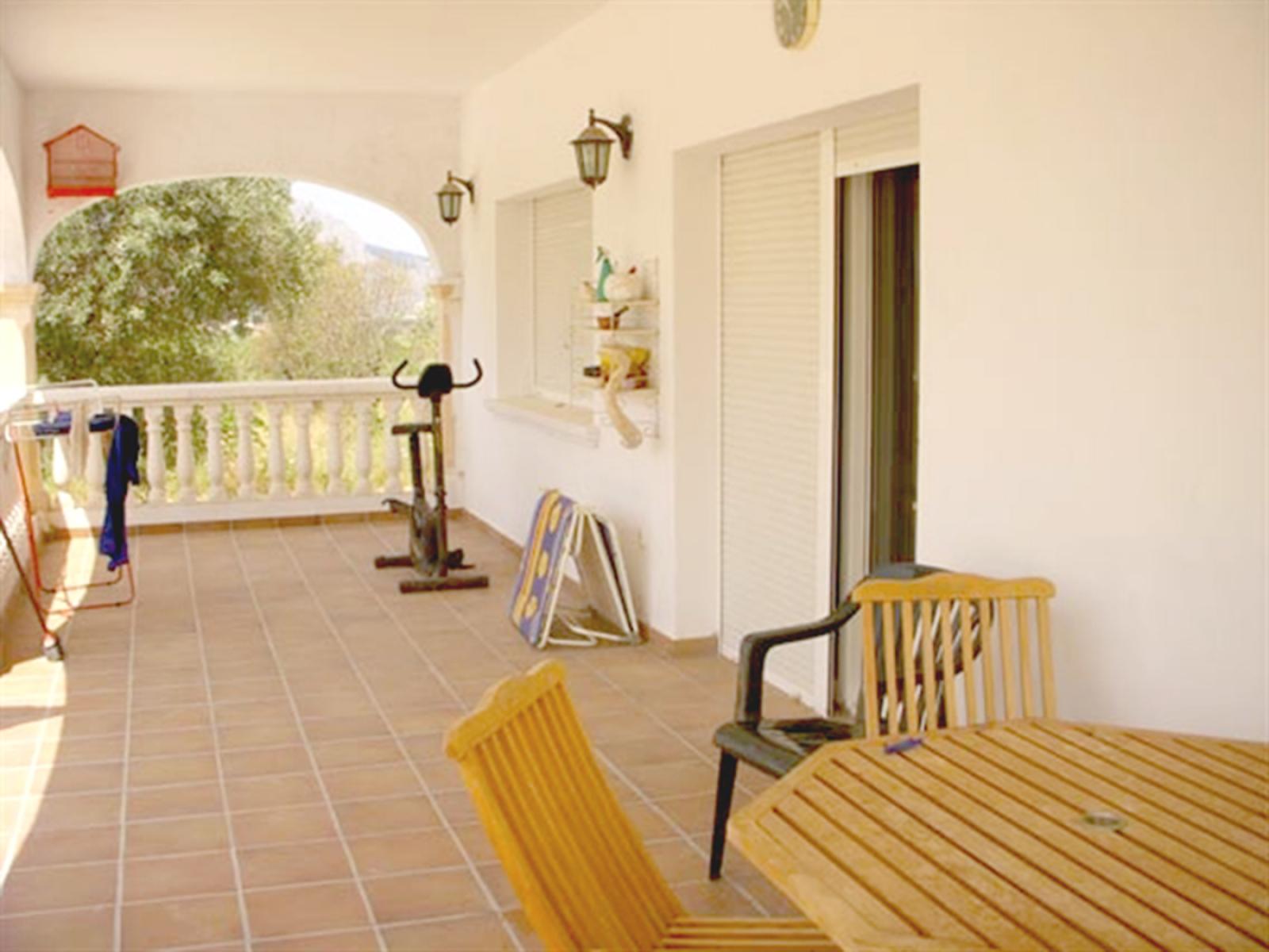 Photo number 1. Villa for sale in Pedreguer. Ref.: SLH-1-1-835