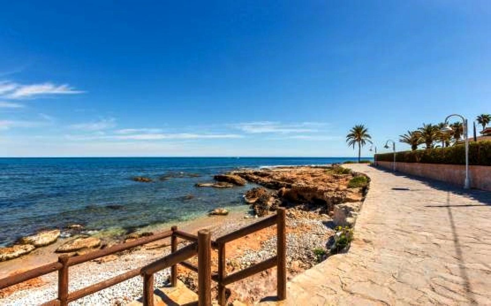 Photo number 3. Land / Ground for sale in Denia. Ref.: EHD-351779