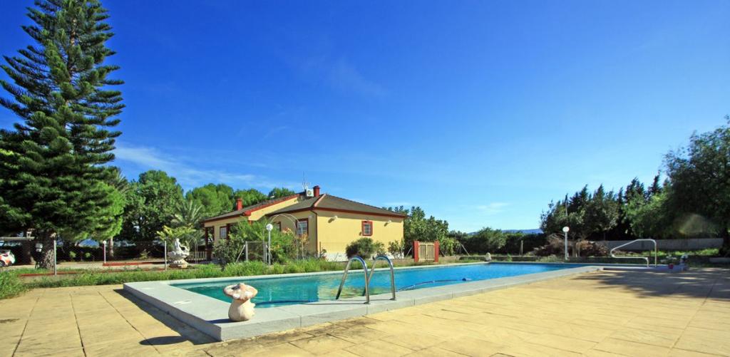 Photo number 1. Villa for sale in Els Poblets. Ref.: PRT-307673