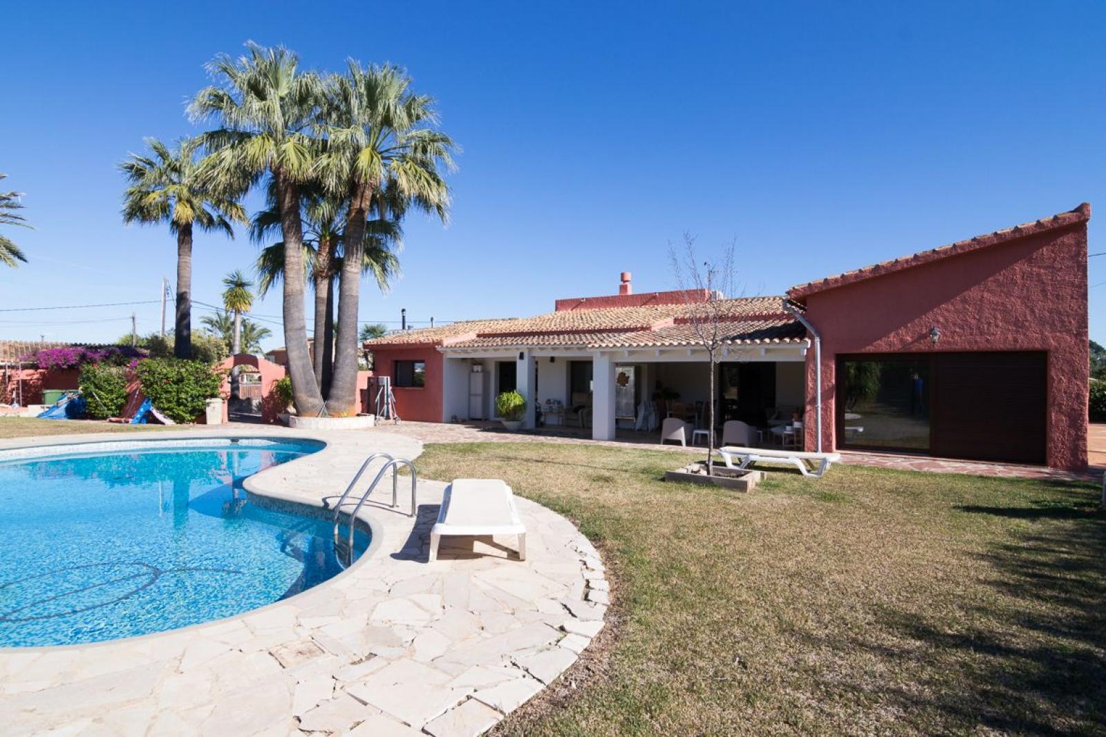 Photo number 5. Villa for sale in Denia. Ref.: EHD-581288