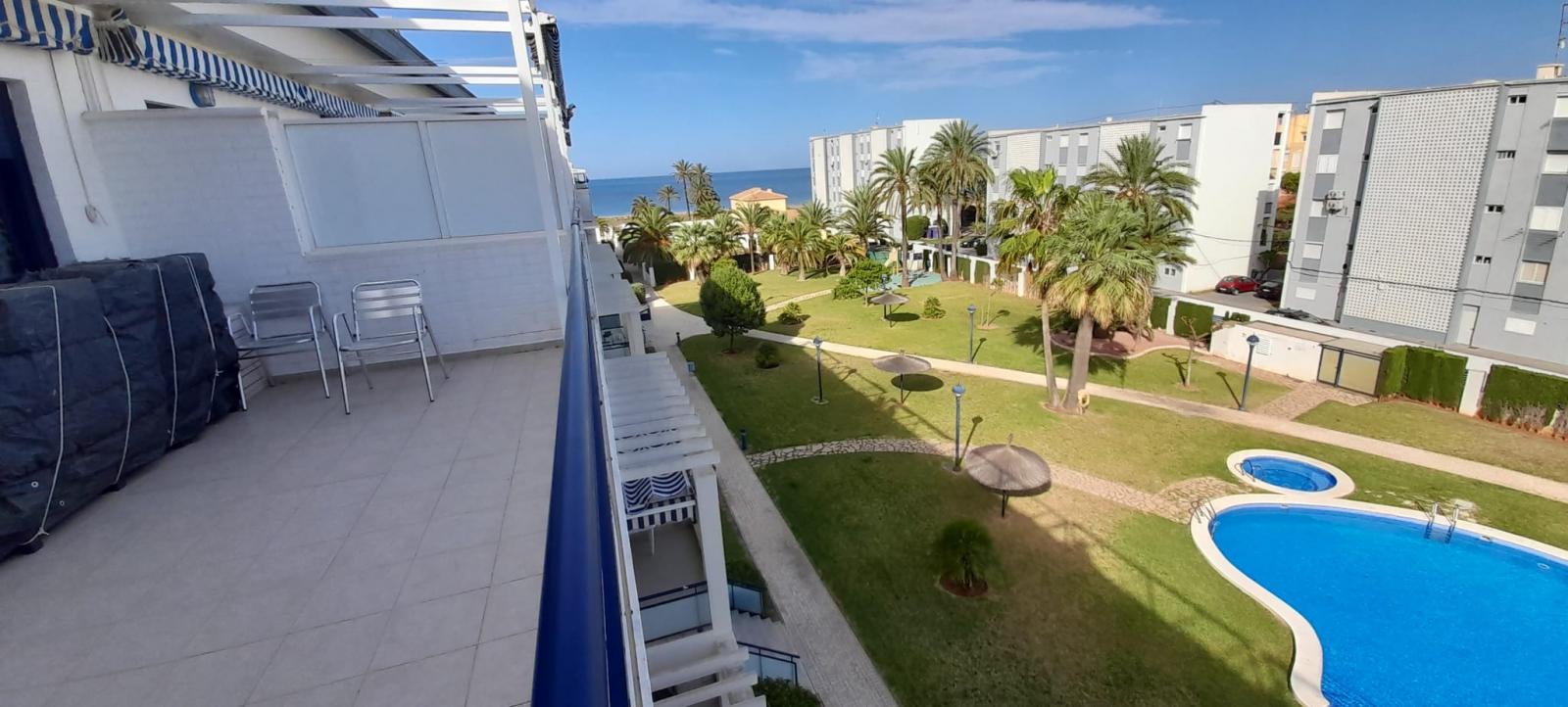 Photo number 1. Penthouse for sale in Denia. Ref.: EIR-516934