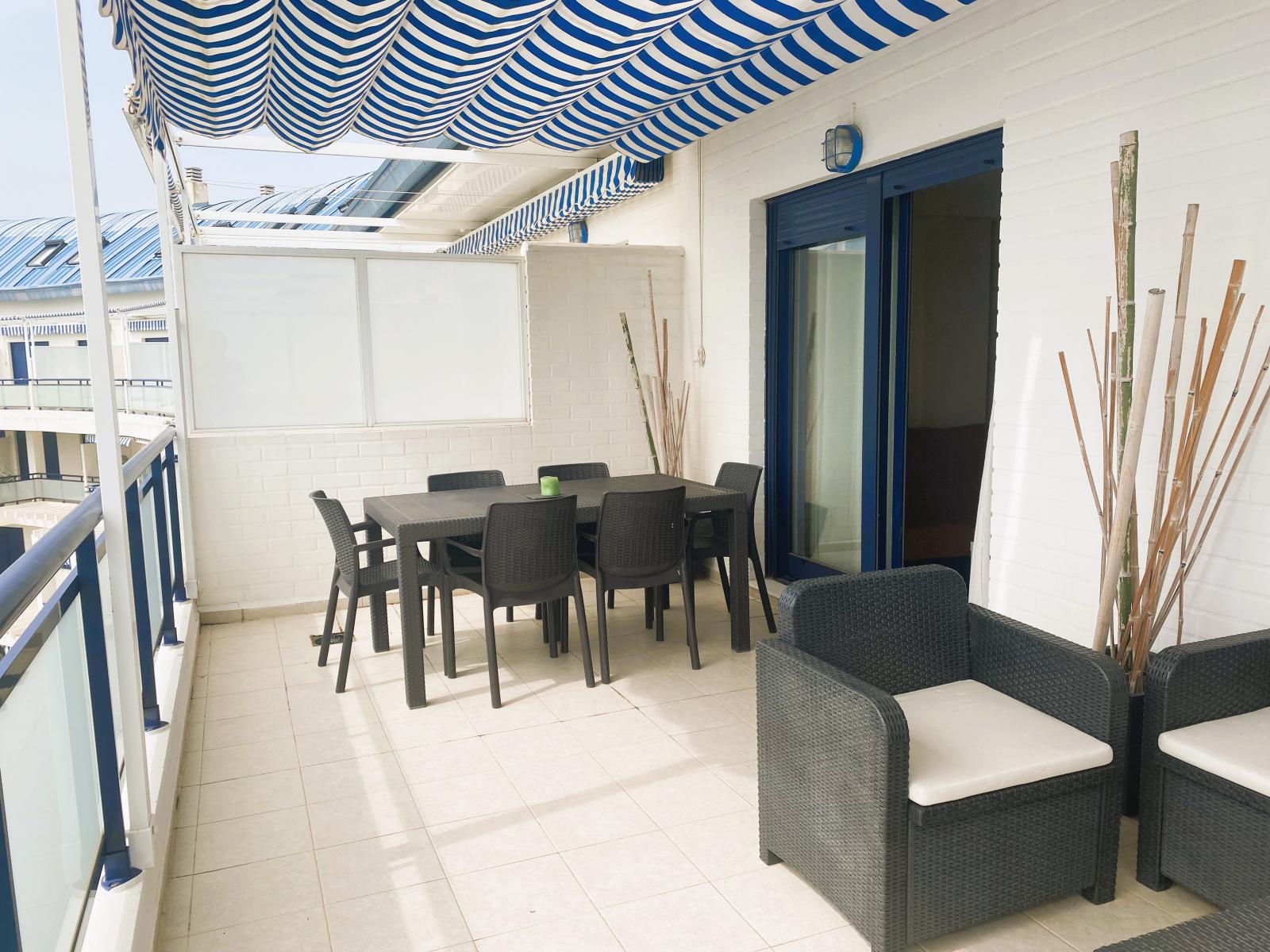 Photo number 2. Penthouse for sale in Denia. Ref.: EIR-516934