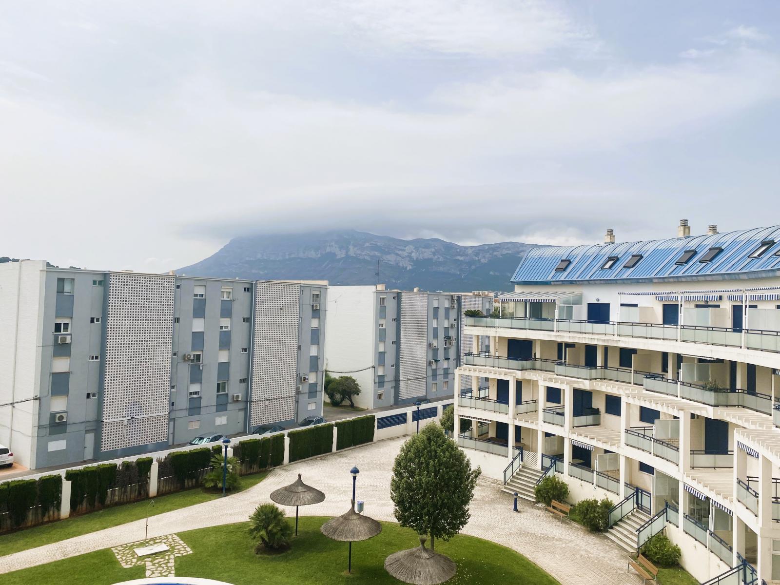 Photo number 19. Penthouse for sale in Denia. Ref.: EIR-516934