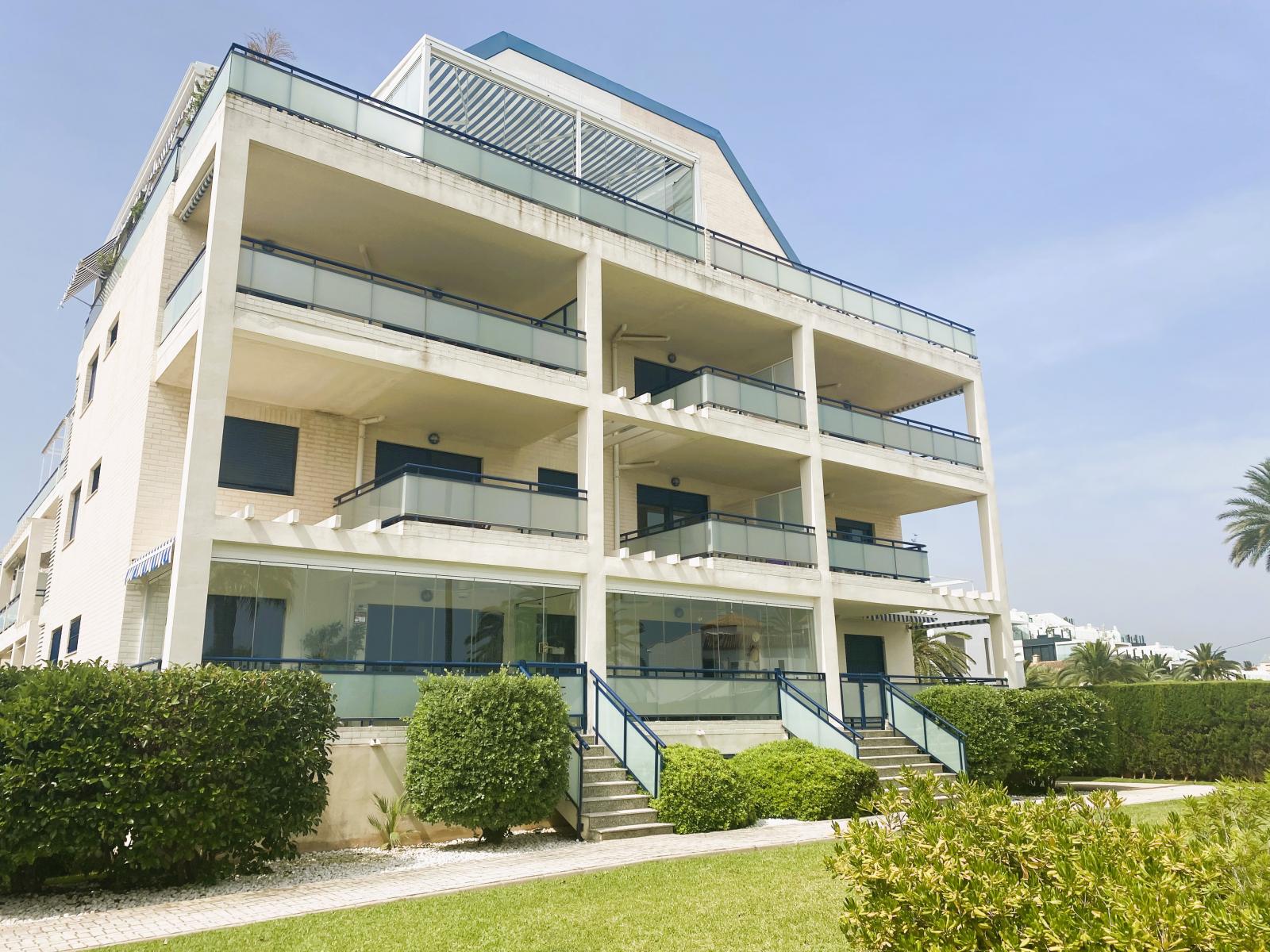 Photo number 13. Penthouse for sale in Denia. Ref.: EIR-516934