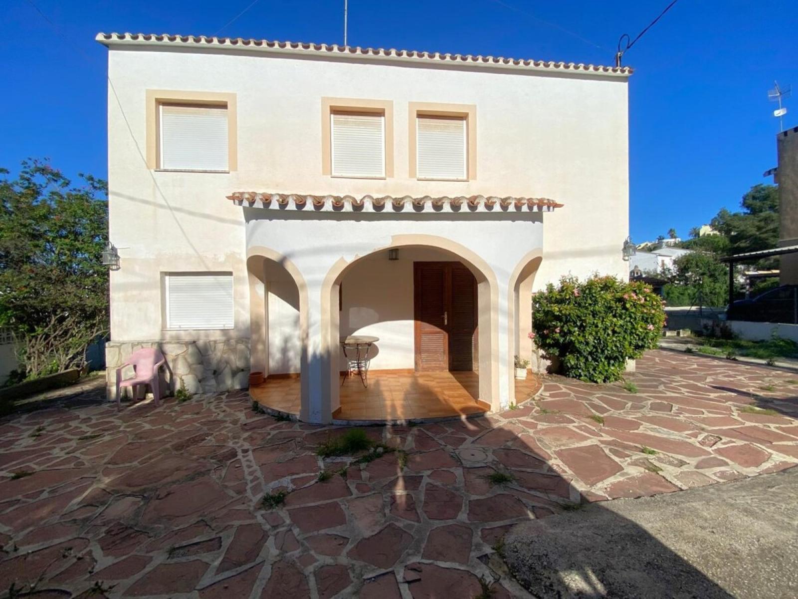 Photo number 2. Villa for sale in Denia. Ref.: SLH-5-36-15738
