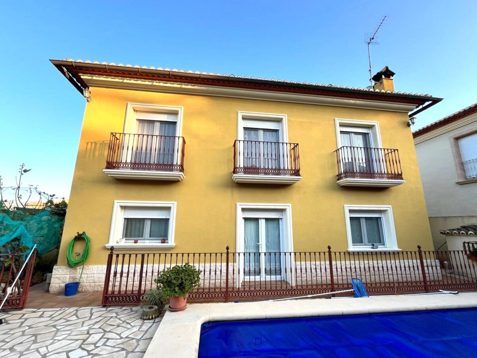 Photo number 37. Villa for sale in Pedreguer. Ref.: SLH-5-36-15808