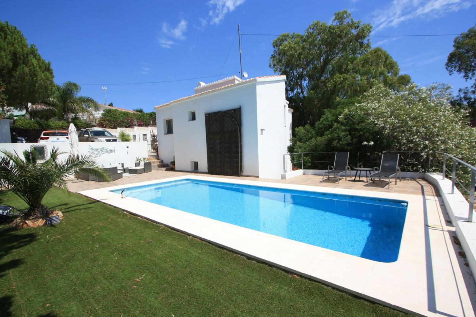 Photo number 2. Villa for sale in Denia. Ref.: PRT-336184
