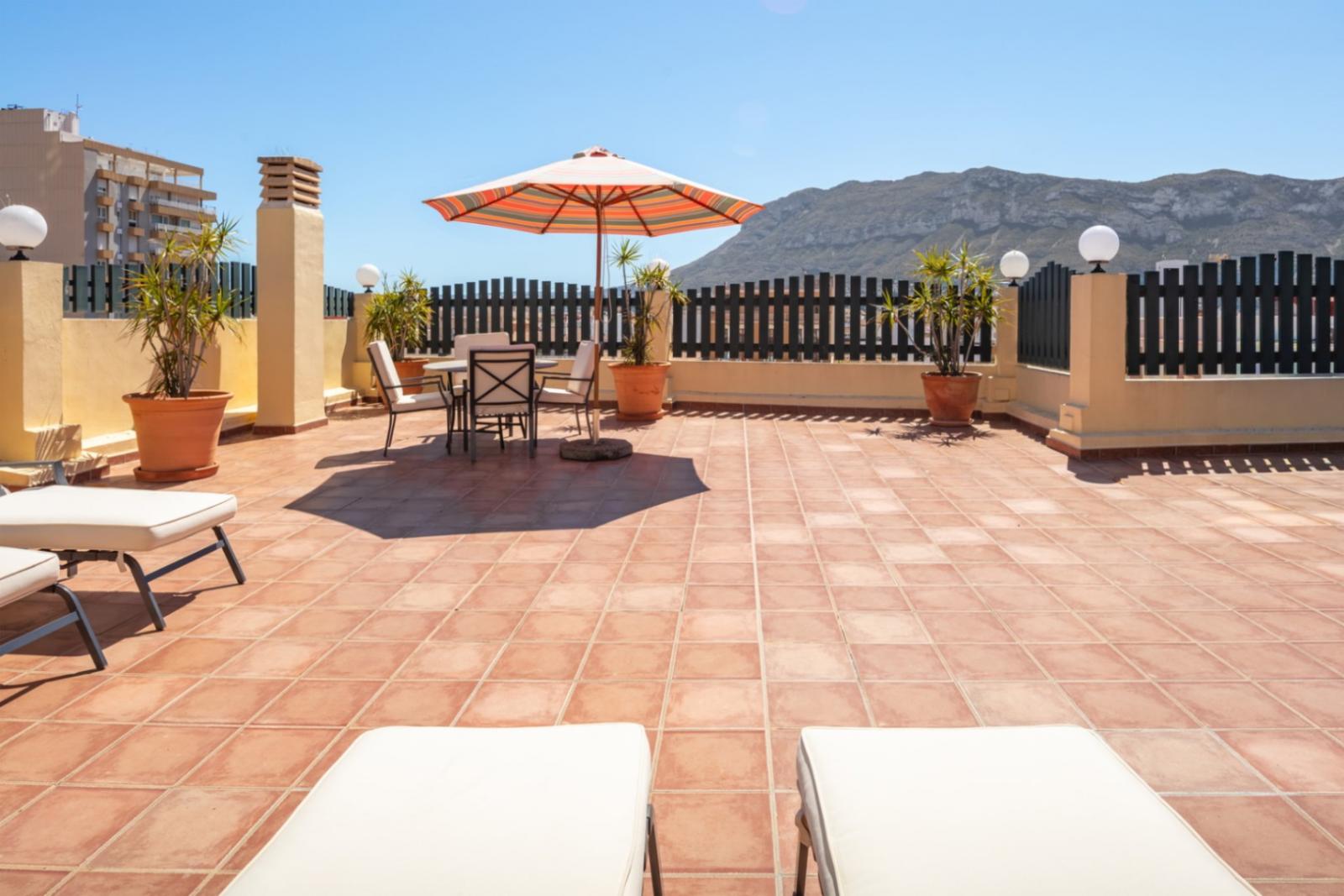 Photo number 1. Property for sale in Denia. Ref.: EIR-755882