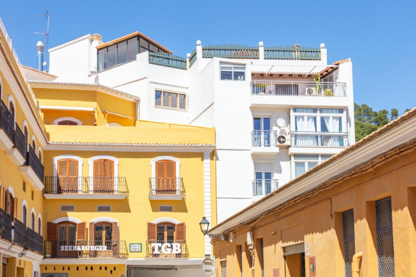 Photo number 20. Property for sale in Denia. Ref.: EIR-755882