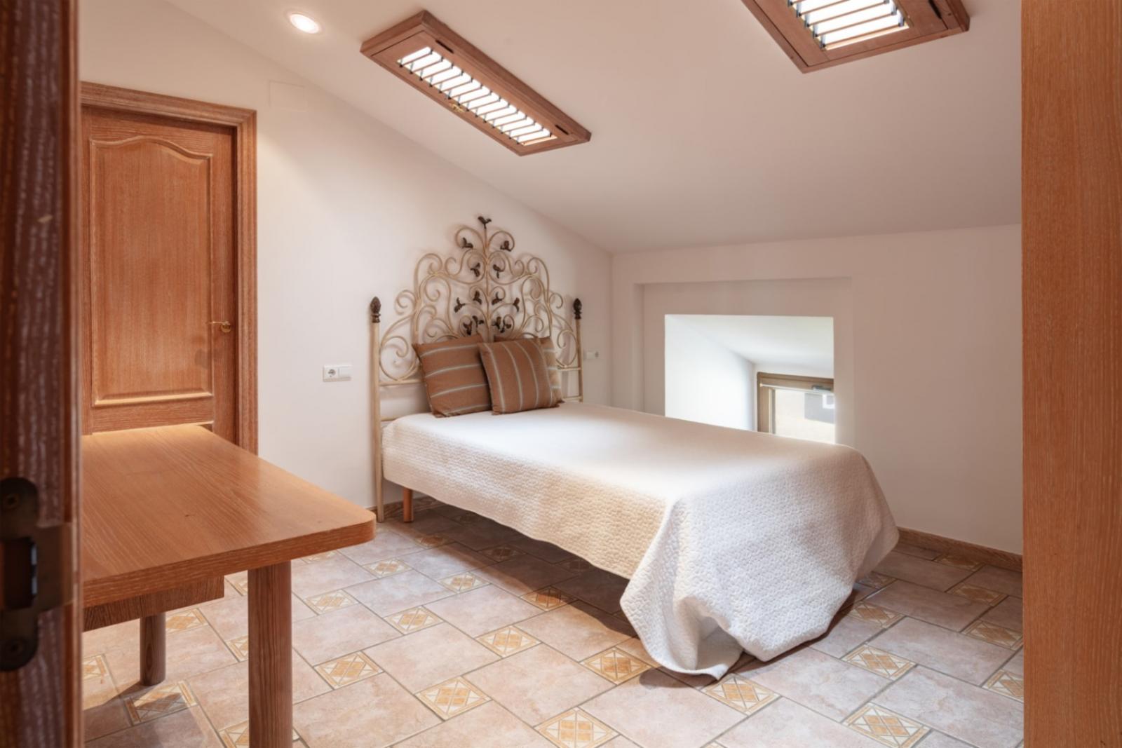 Photo number 9. Property for sale in Denia. Ref.: EIR-755882