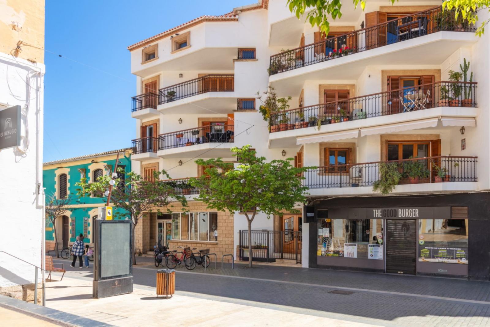 Photo number 21. Property for sale in Denia. Ref.: EIR-755882