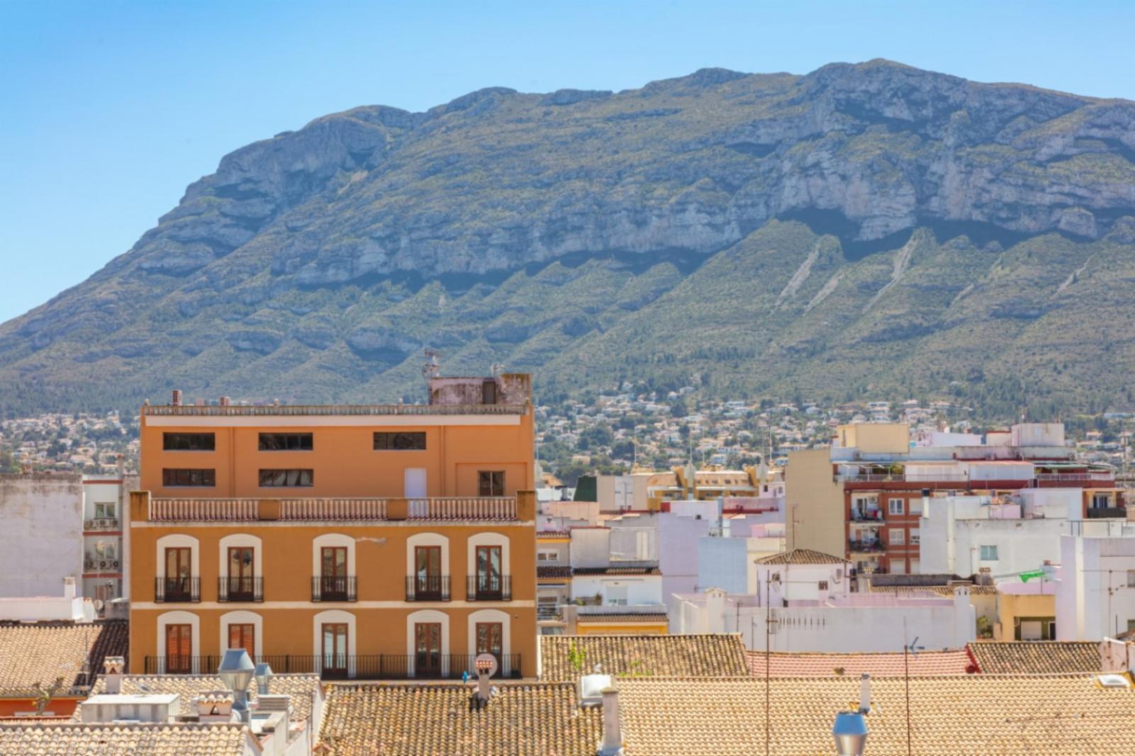 Photo number 25. Property for sale in Denia. Ref.: EIR-755882