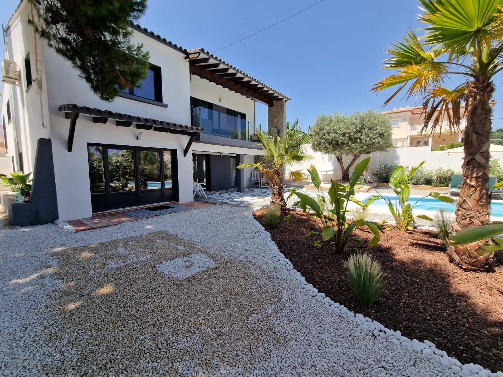 Photo number 1. Villa for sale in Calpe. Ref.: XMI-341631