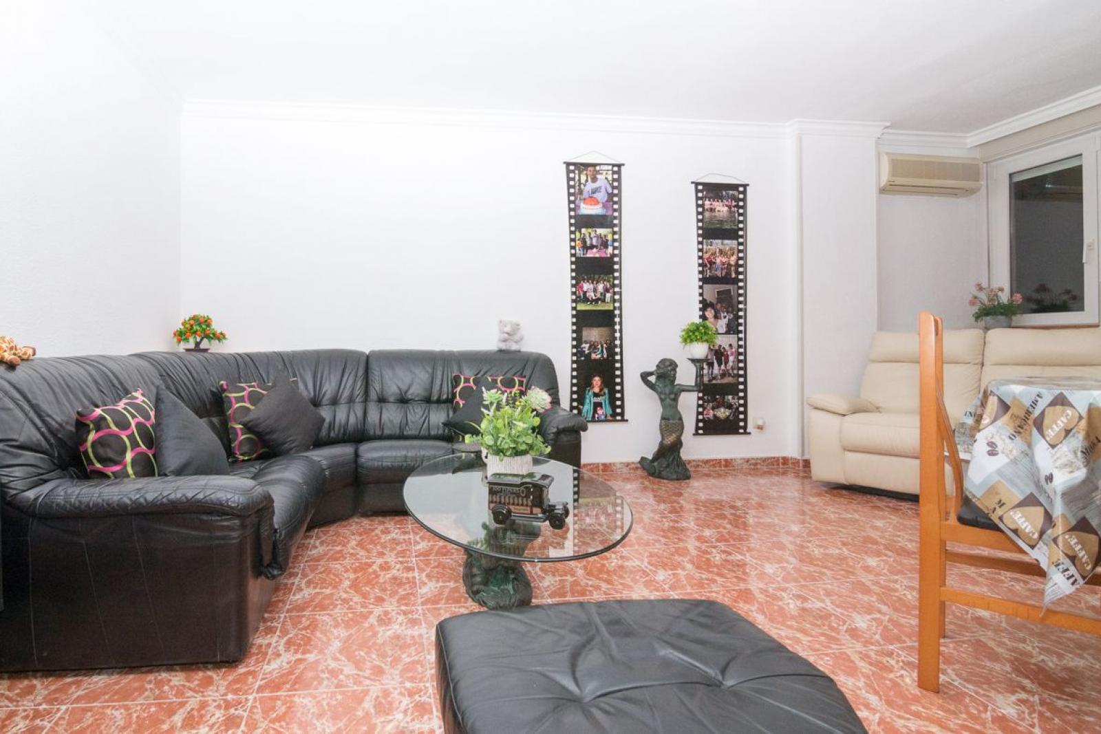 Photo number 1. Flat / Apartment for sale in Denia. Ref.: EHD-569221