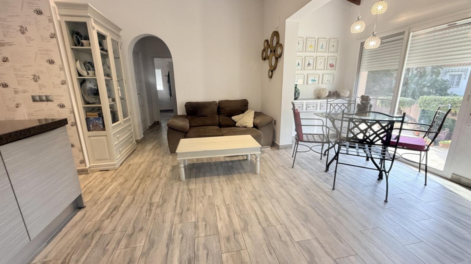 Photo number 3. Property for sale in Denia. Ref.: EIR-829781