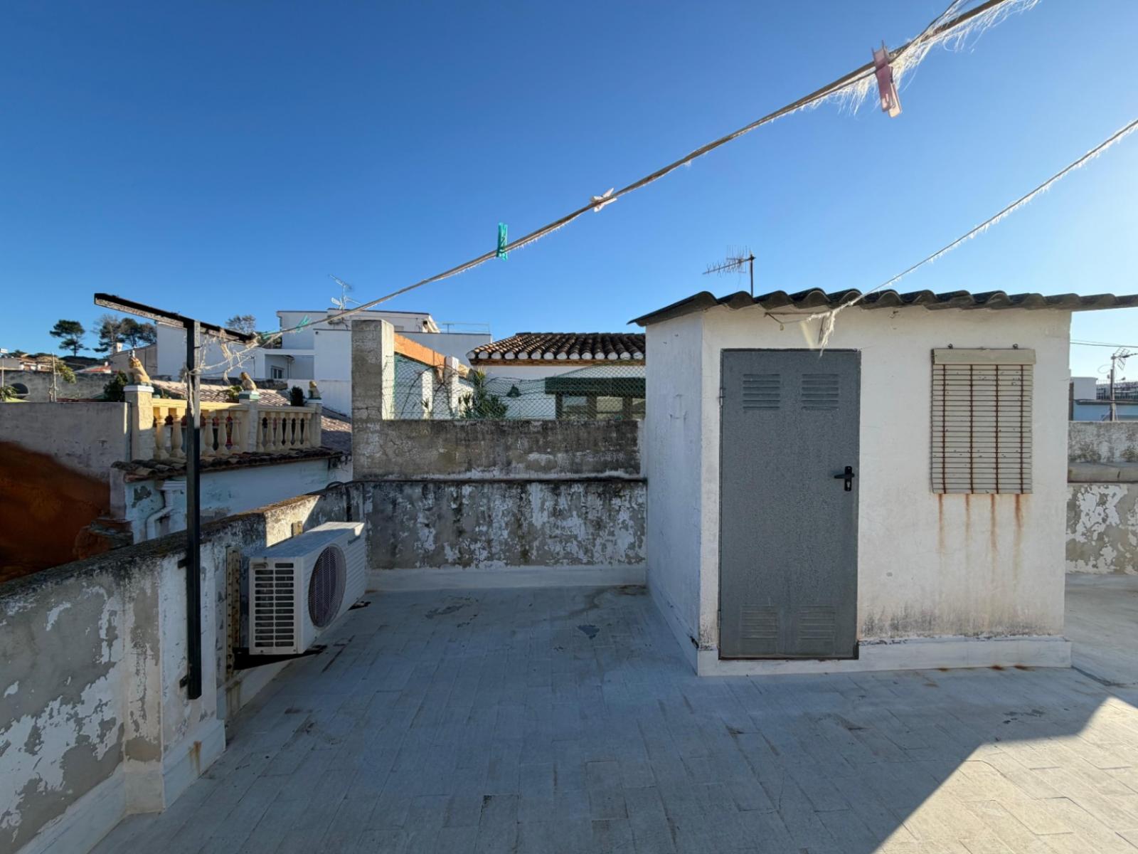 Photo number 29. Property for sale in Denia. Ref.: XMI-345000