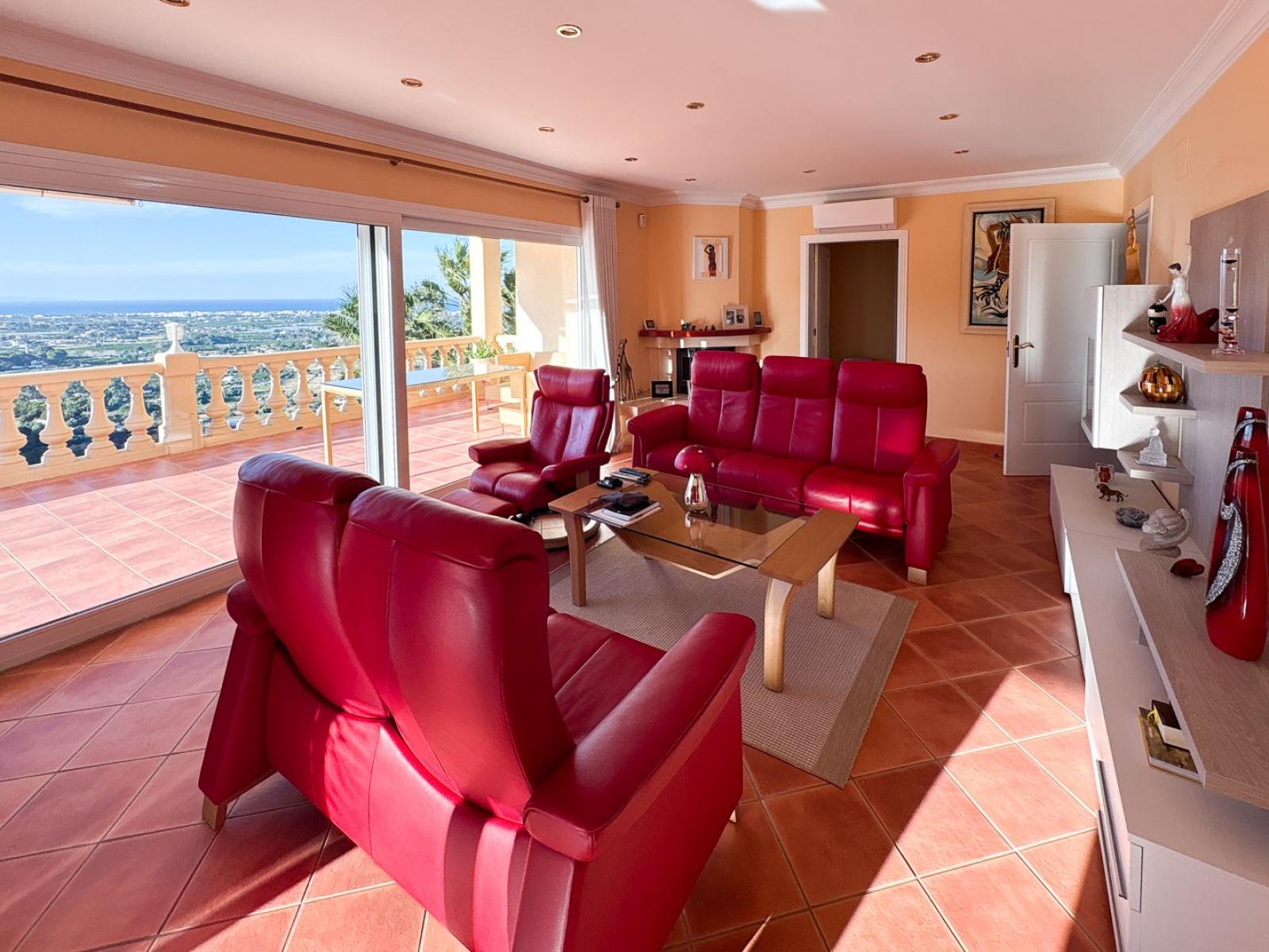 Photo number 13. Villa for sale in Denia. Ref.: EHD-905873