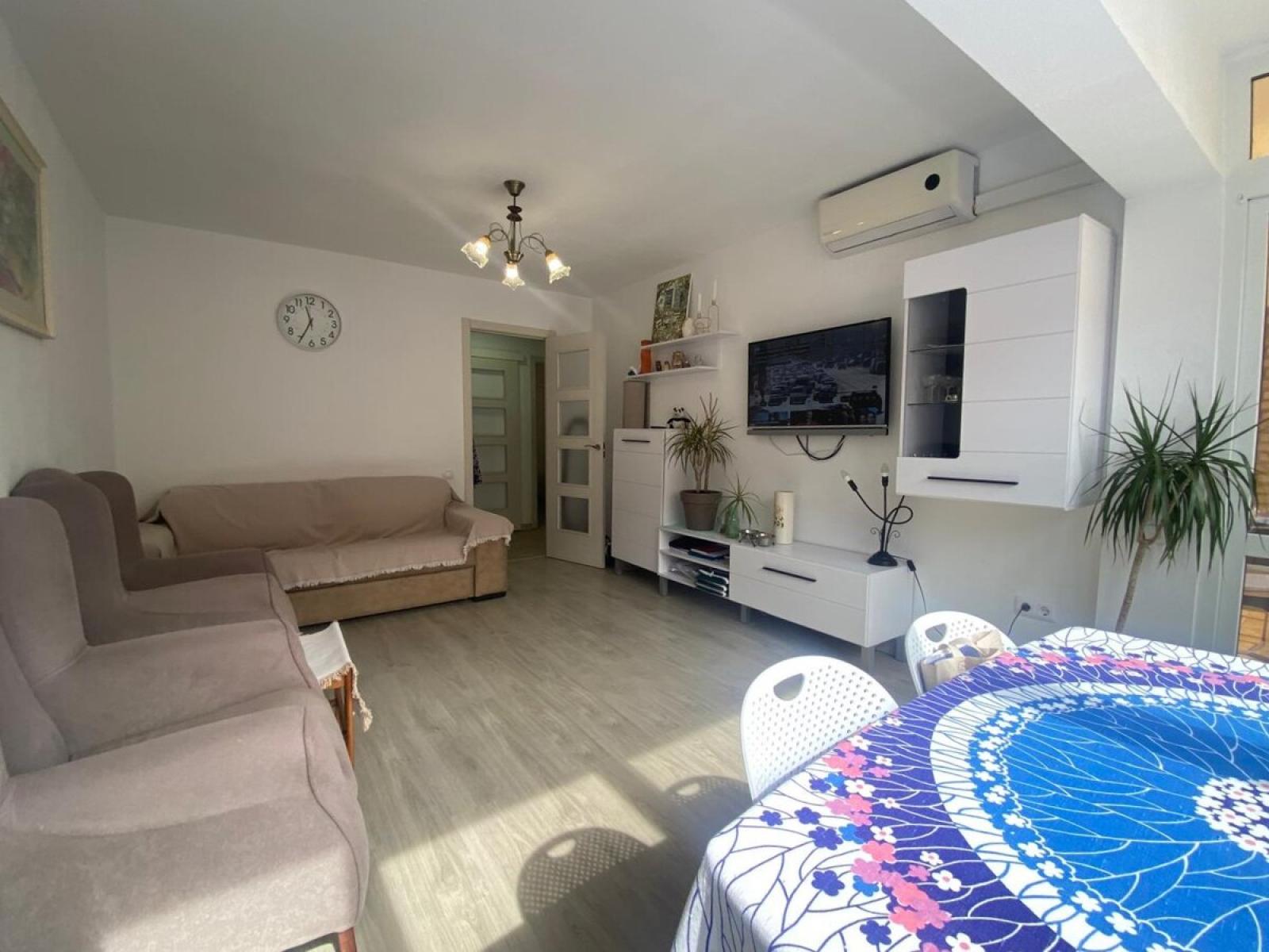 Photo number 2. Flat / Apartment for sale in Denia. Ref.: SLH-5-50-15931