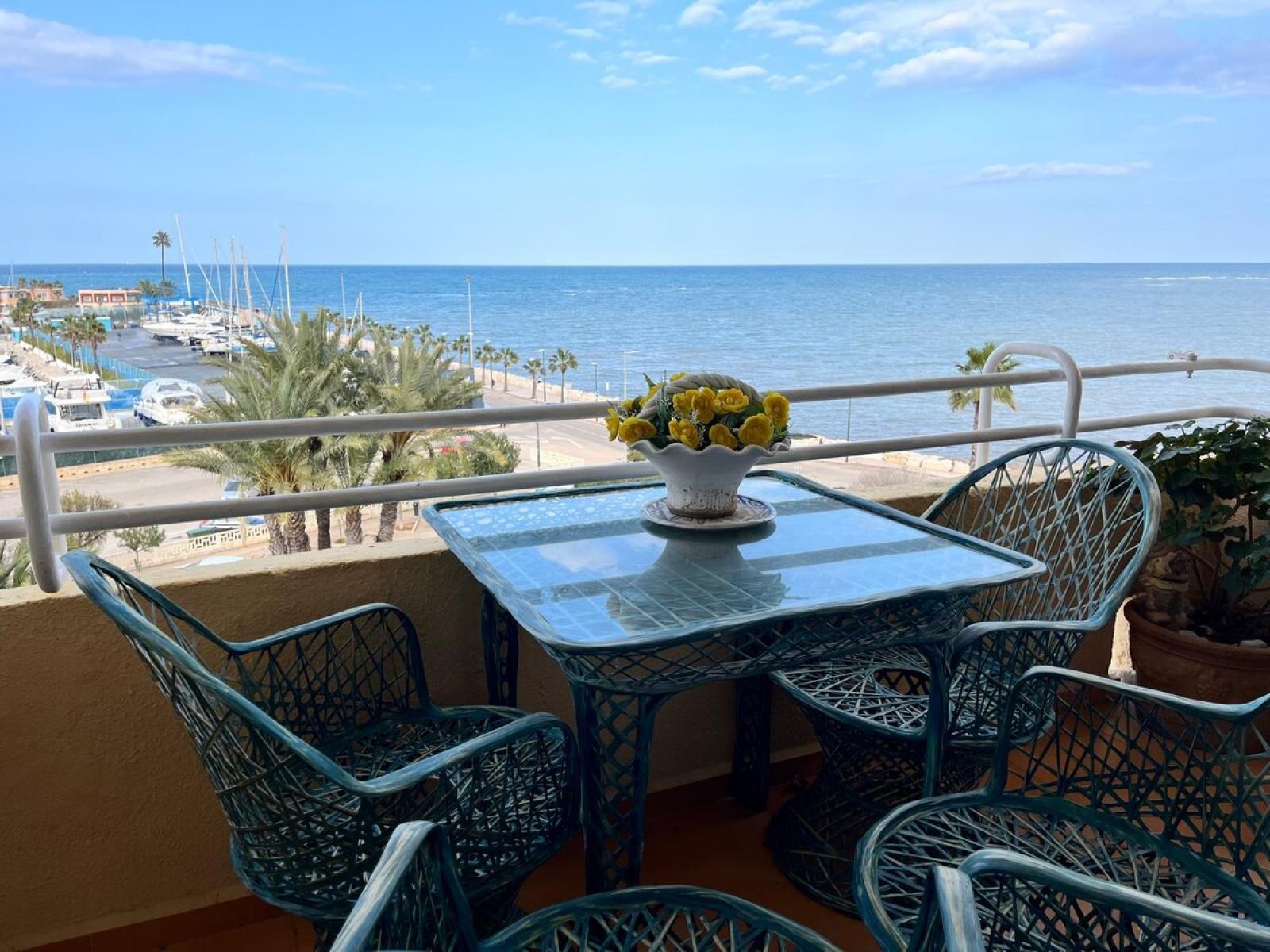 Photo number 1. Flat / Apartment for sale in Denia. Ref.: SLH-5-51-15933