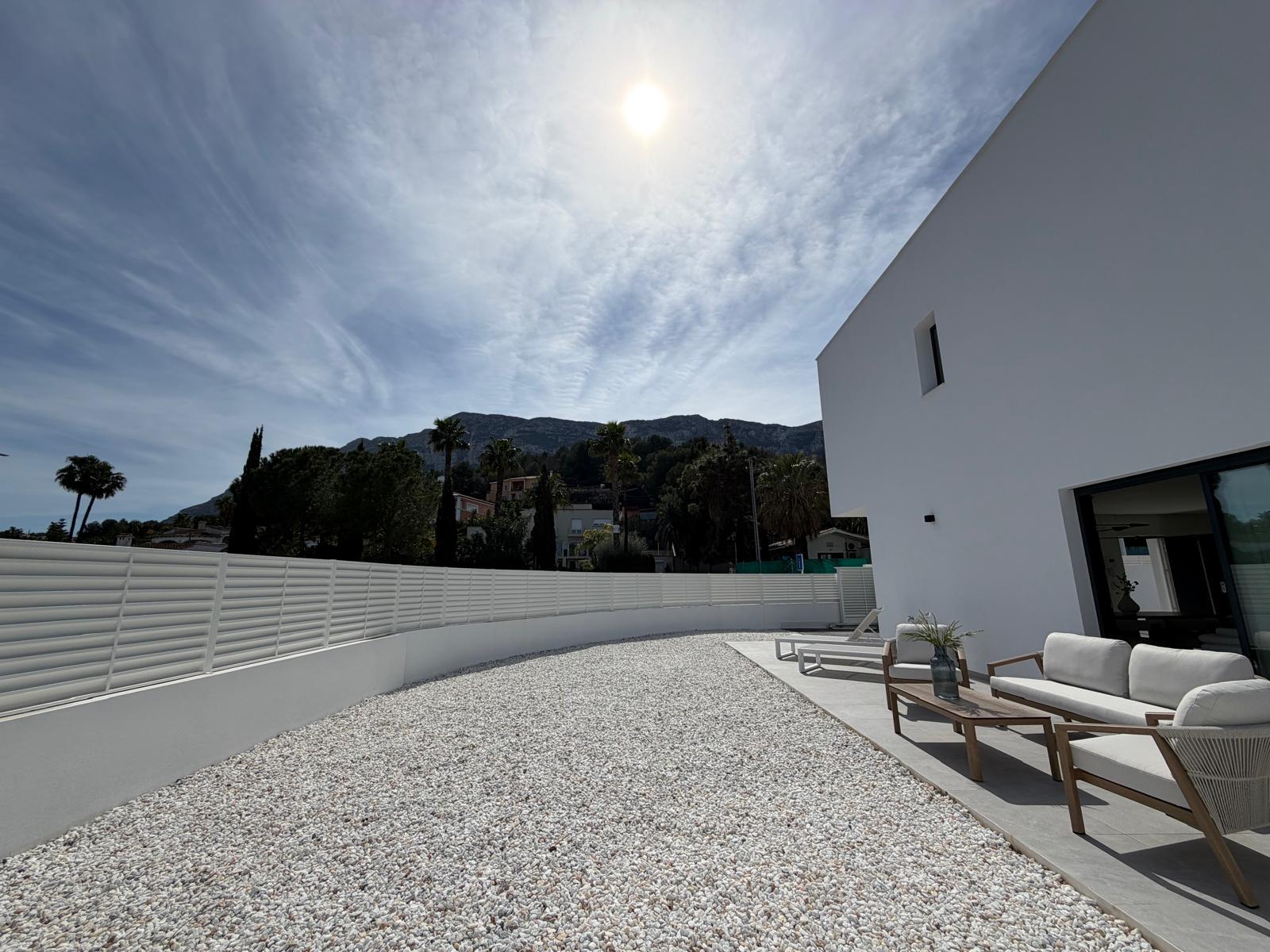 Photo number 3. Villa for sale in Denia. Ref.: XMI-354305