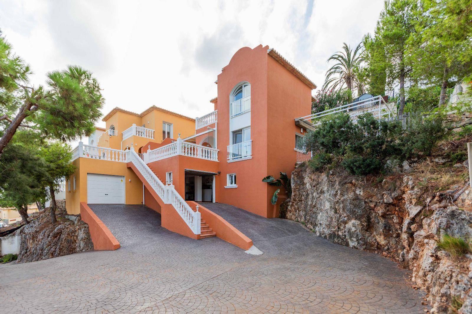 Photo number 2. Property for sale in Denia. Ref.: XMI-354952