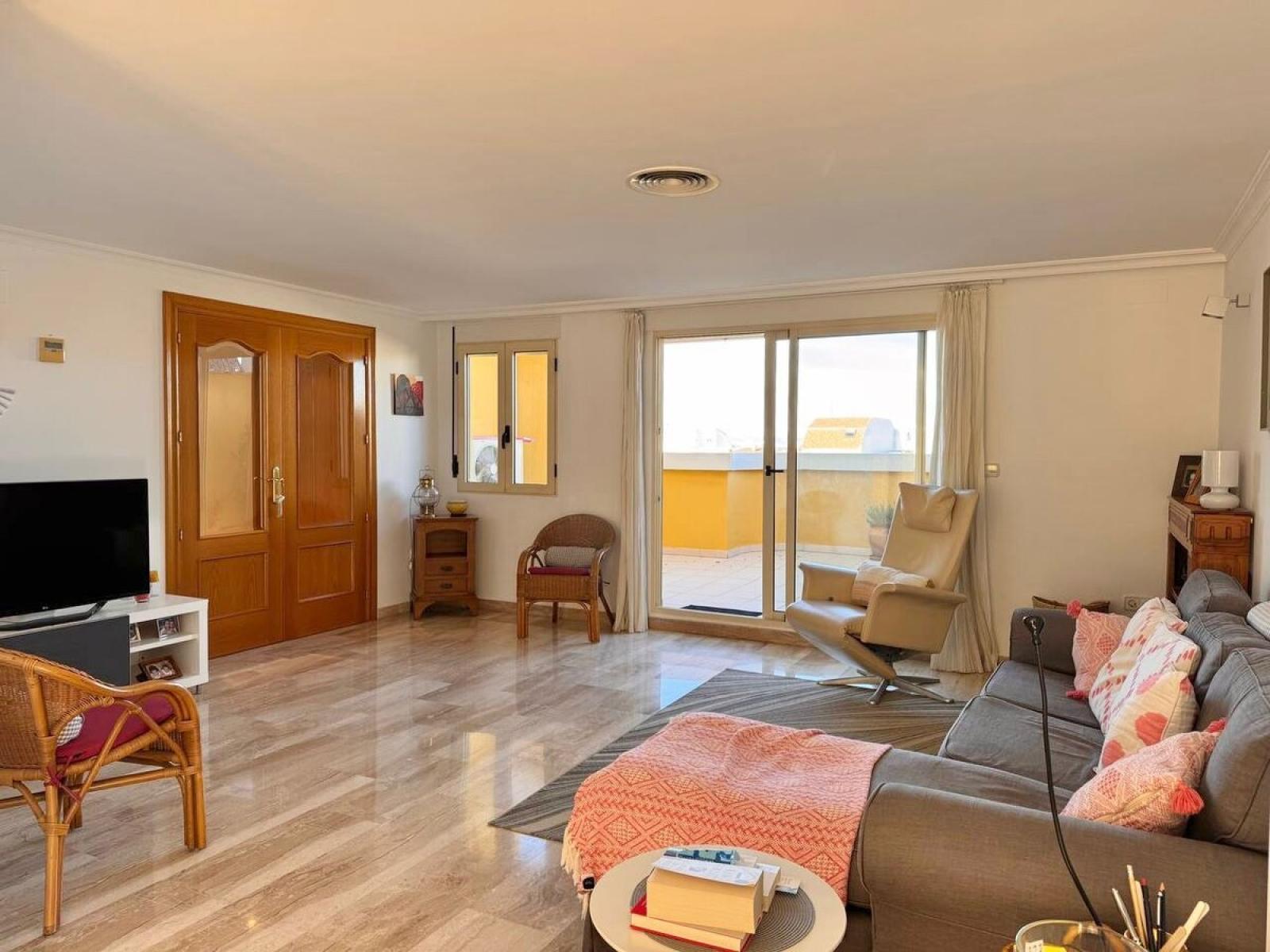 Photo number 6. Penthouse for sale in Denia. Ref.: SLH-5-52-15942