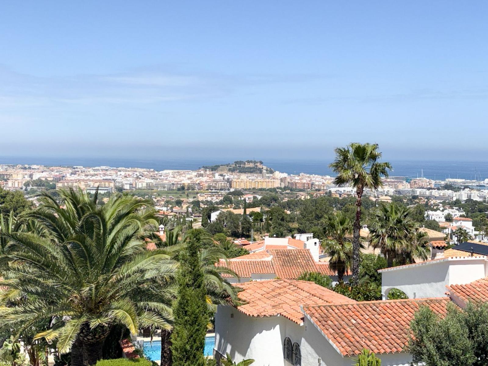Photo number 2. Villa for sale in Denia. Ref.: EHD-938164