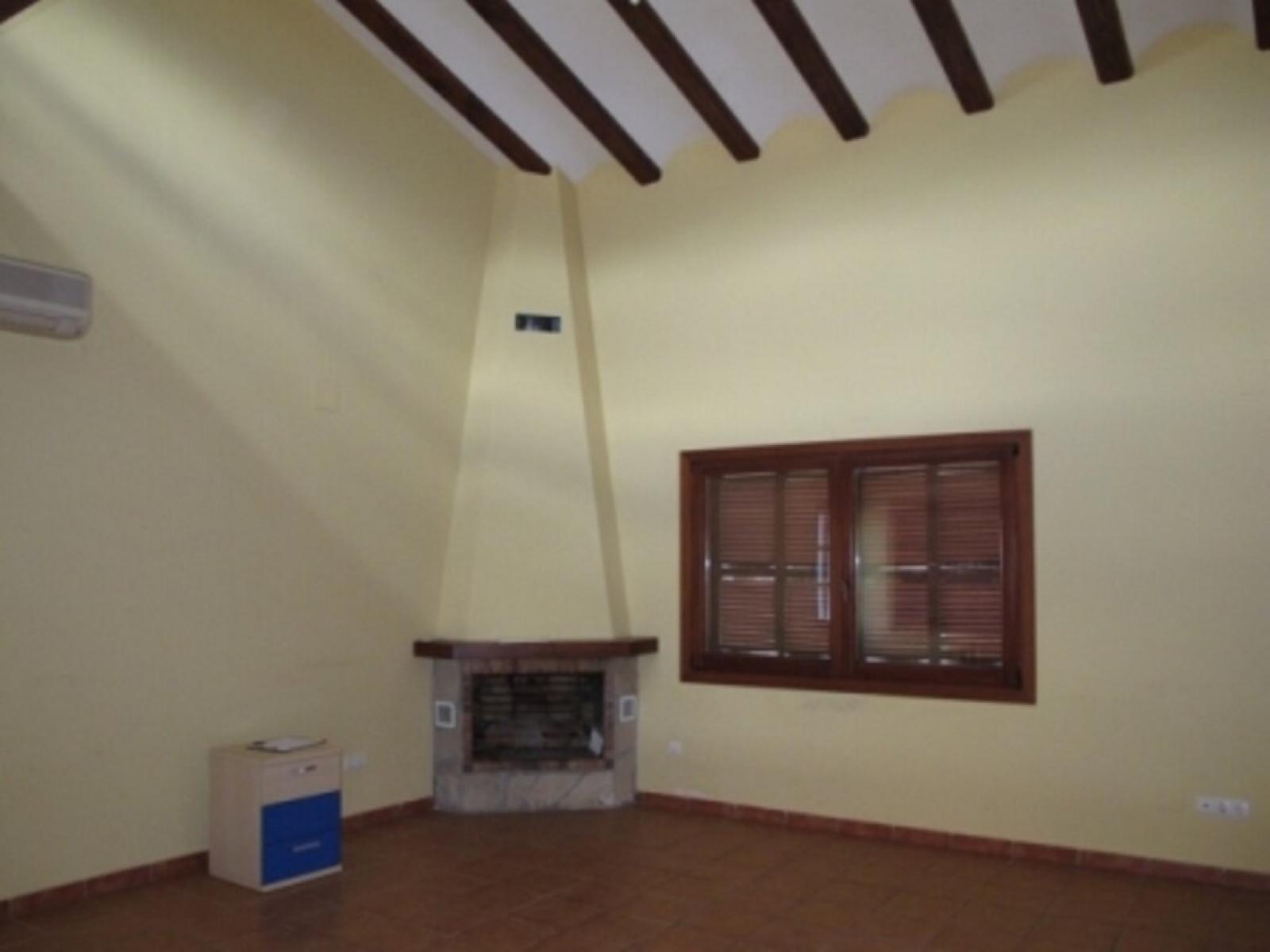 Photo number 4. Villa for sale in Denia. Ref.: SLH-5-18-2060