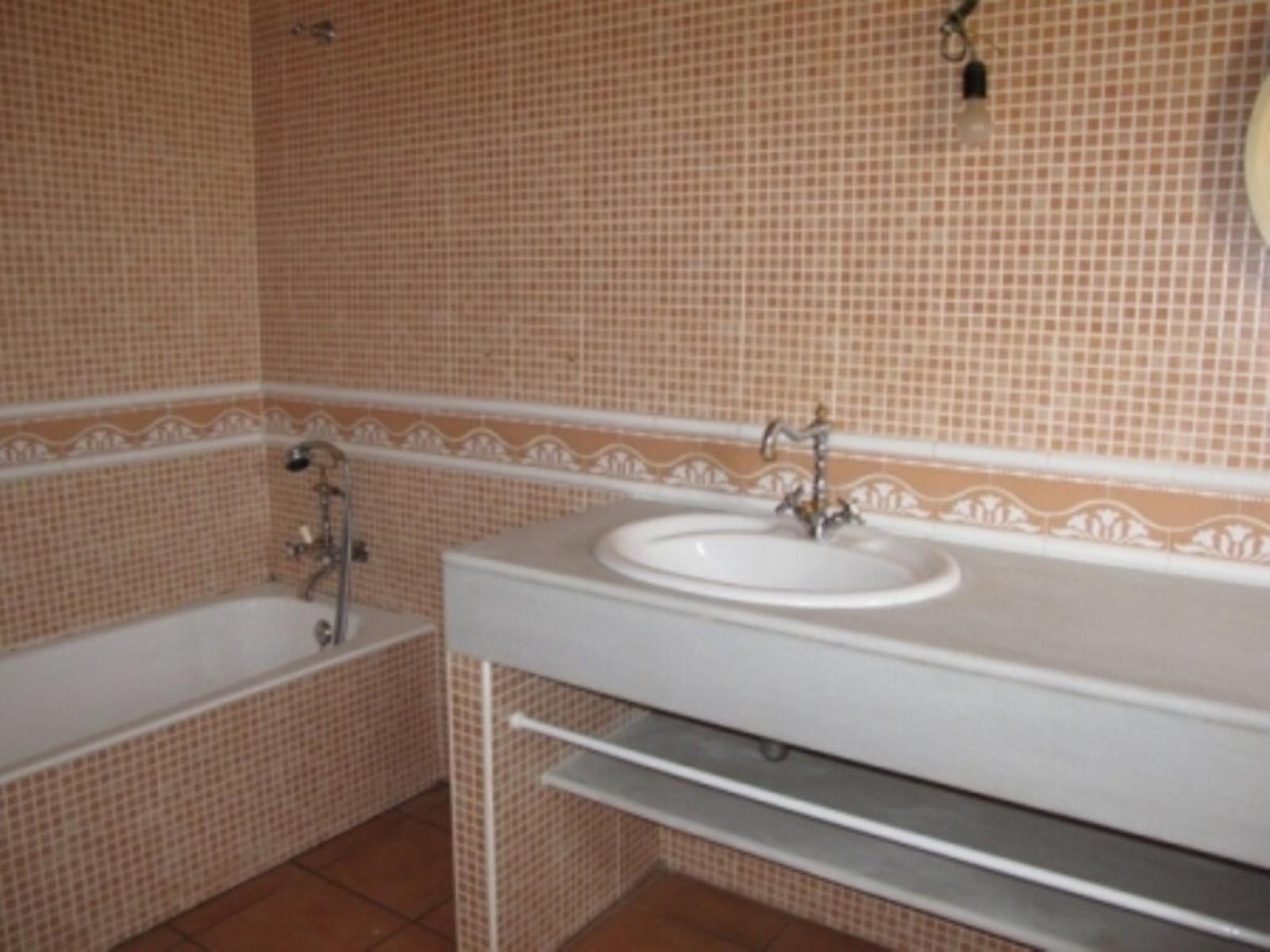 Photo number 9. Villa for sale in Denia. Ref.: SLH-5-18-2060