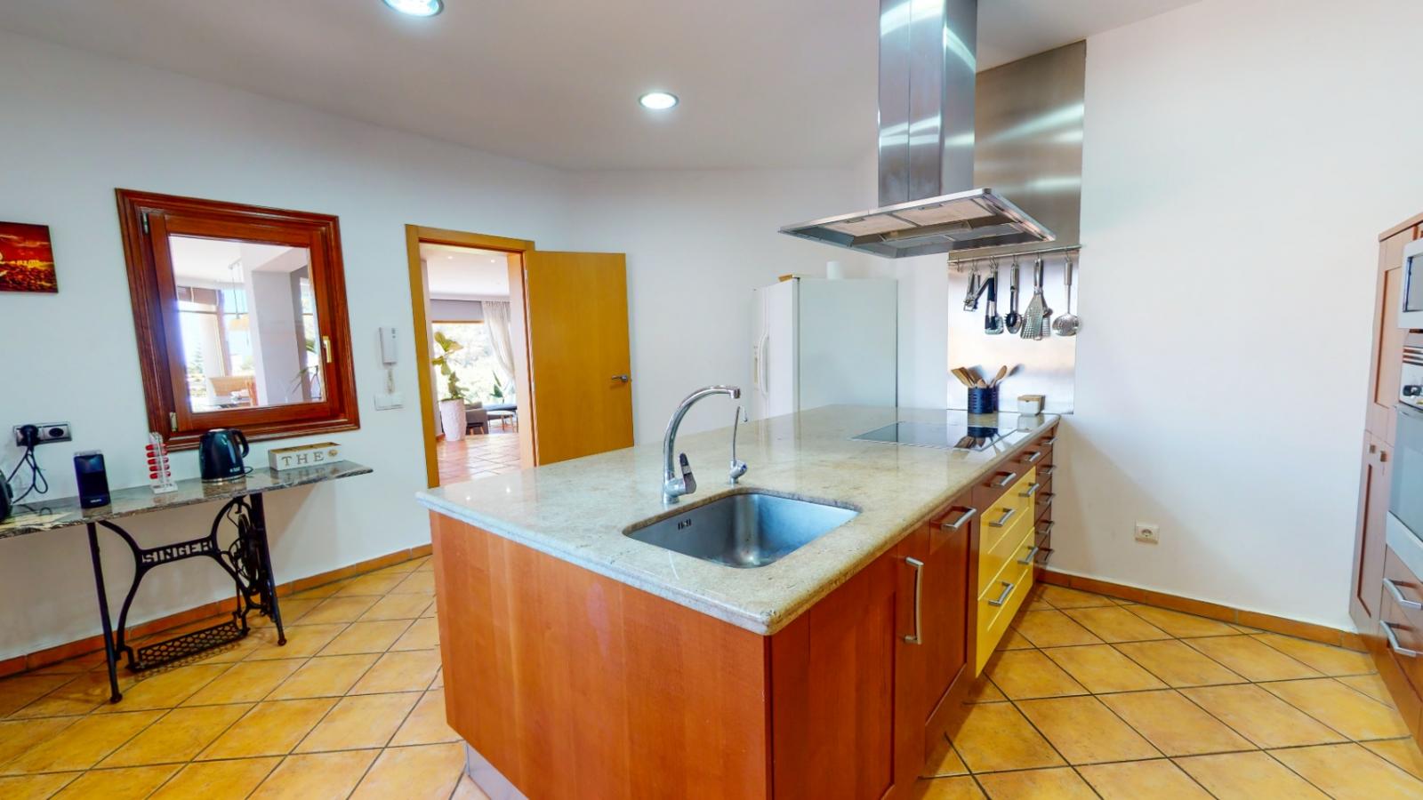 Photo number 31. Villa for sale in Denia. Ref.: XMI-358133