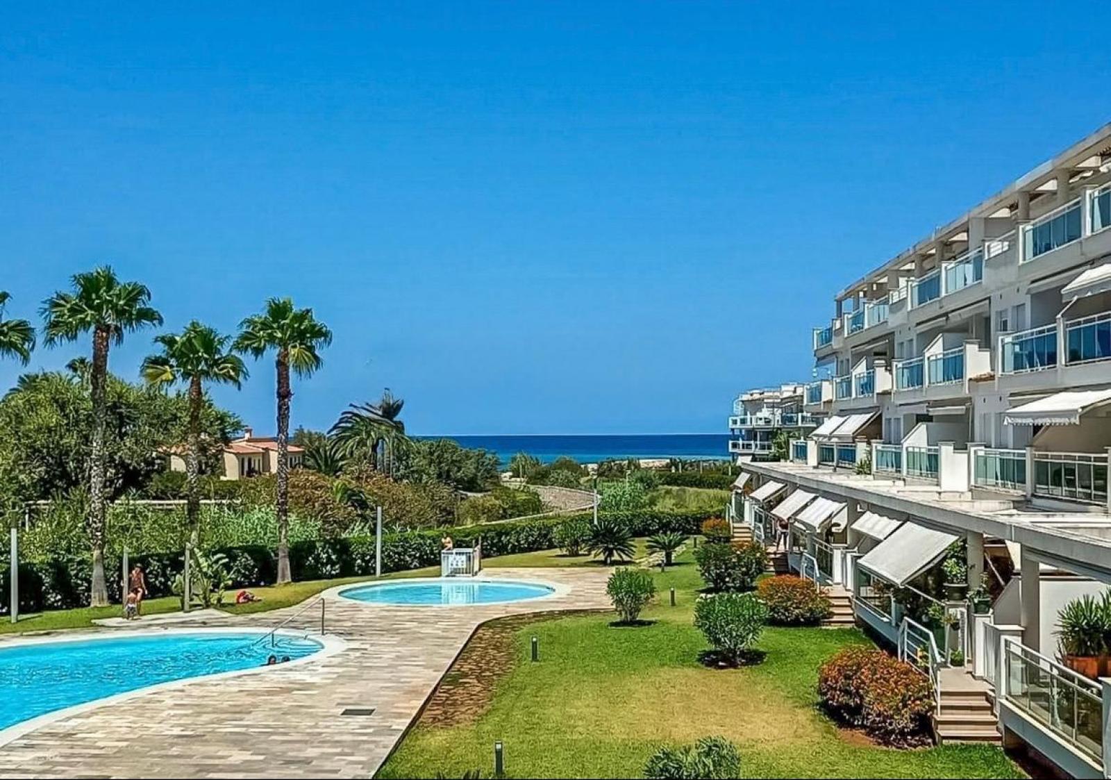 Photo number 3. Flat / Apartment for sale in Denia. Ref.: XMI-358736