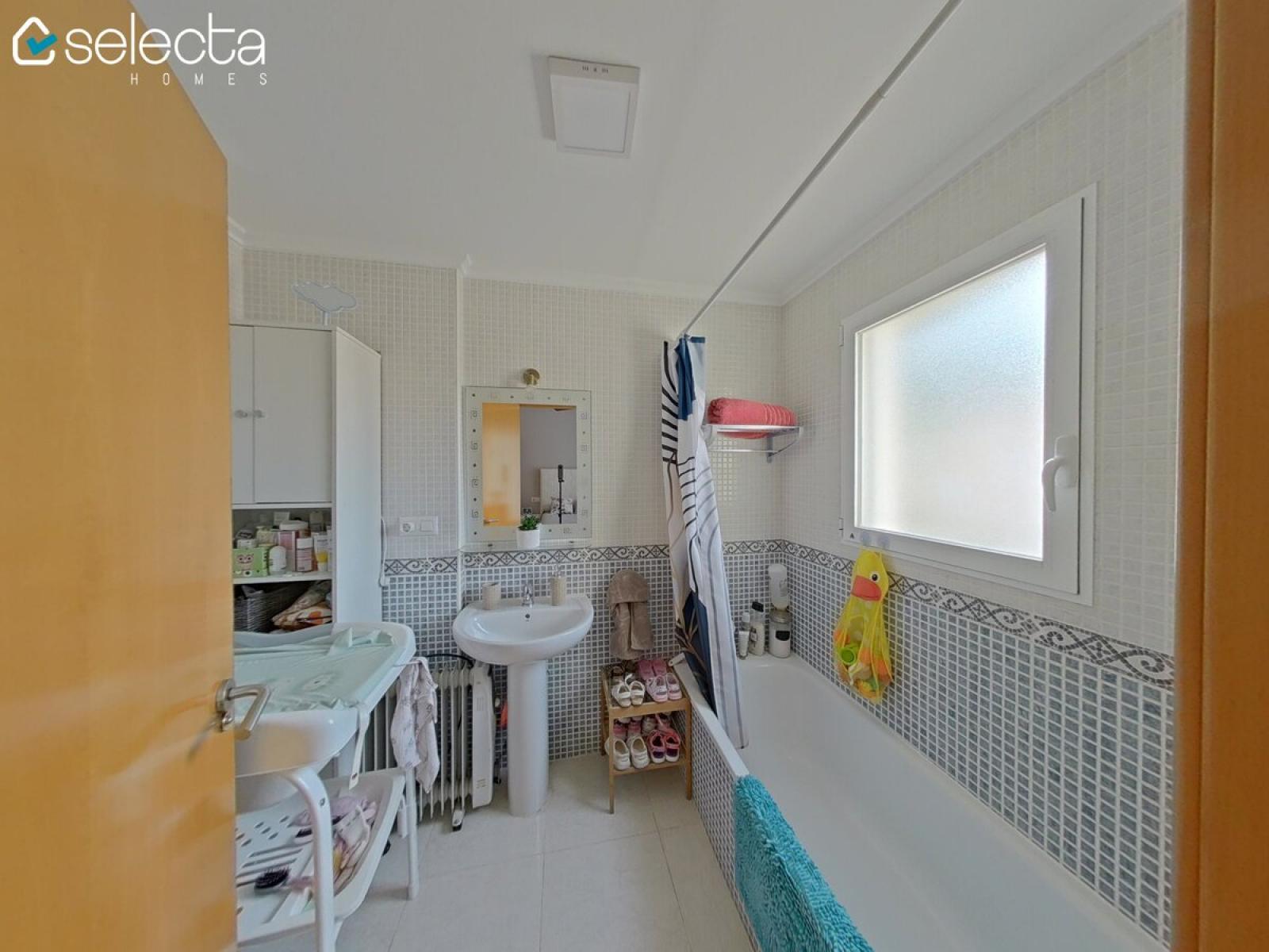 Photo number 14. Townhouse for sale in Sagra. Ref.: SLH-5-51-15947