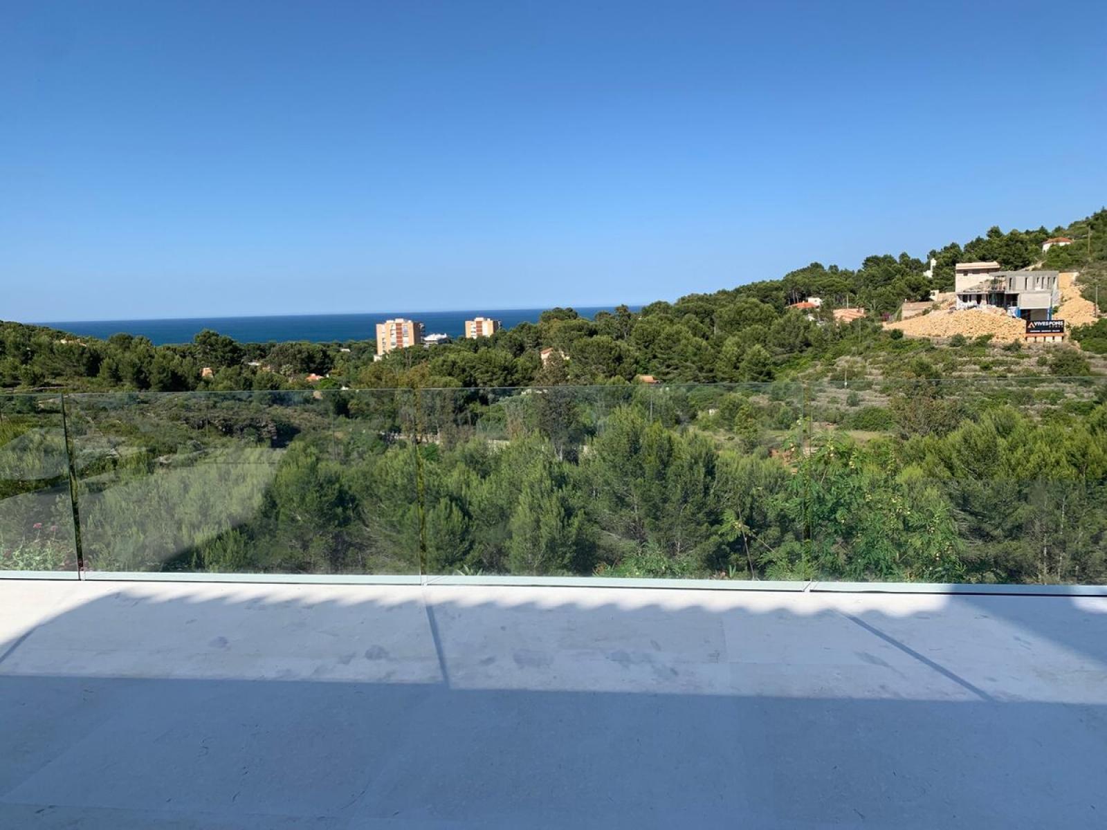 Photo number 3. Villa for sale in Denia. Ref.: SLH-5-52-15962