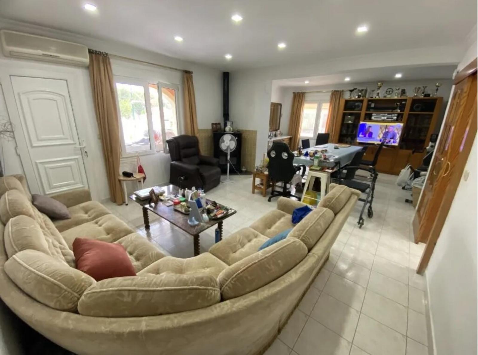 Photo number 3. Villa for sale in Denia. Ref.: SLH-5-52-15964