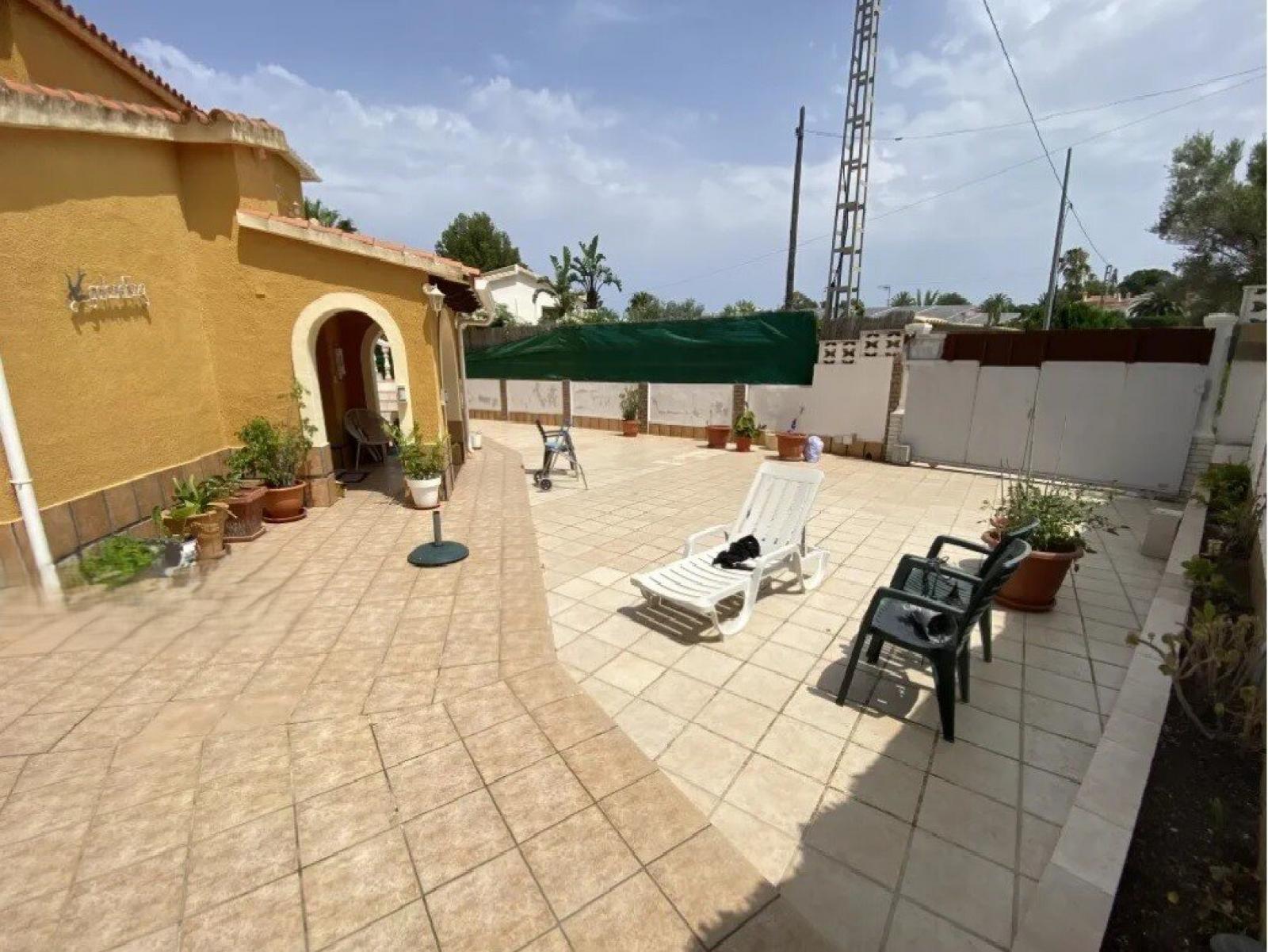 Photo number 2. Villa for sale in Denia. Ref.: SLH-5-52-15964