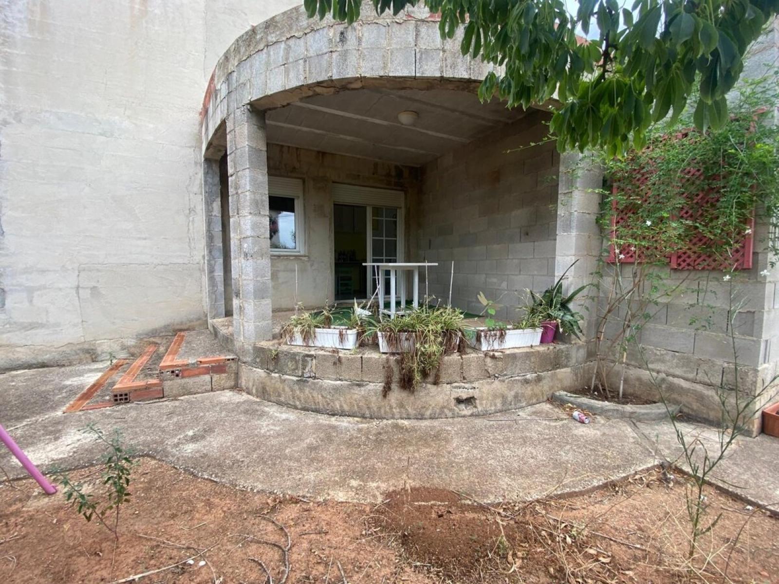 Photo number 2. Villa for sale in Ondara. Ref.: SLH-5-52-15965
