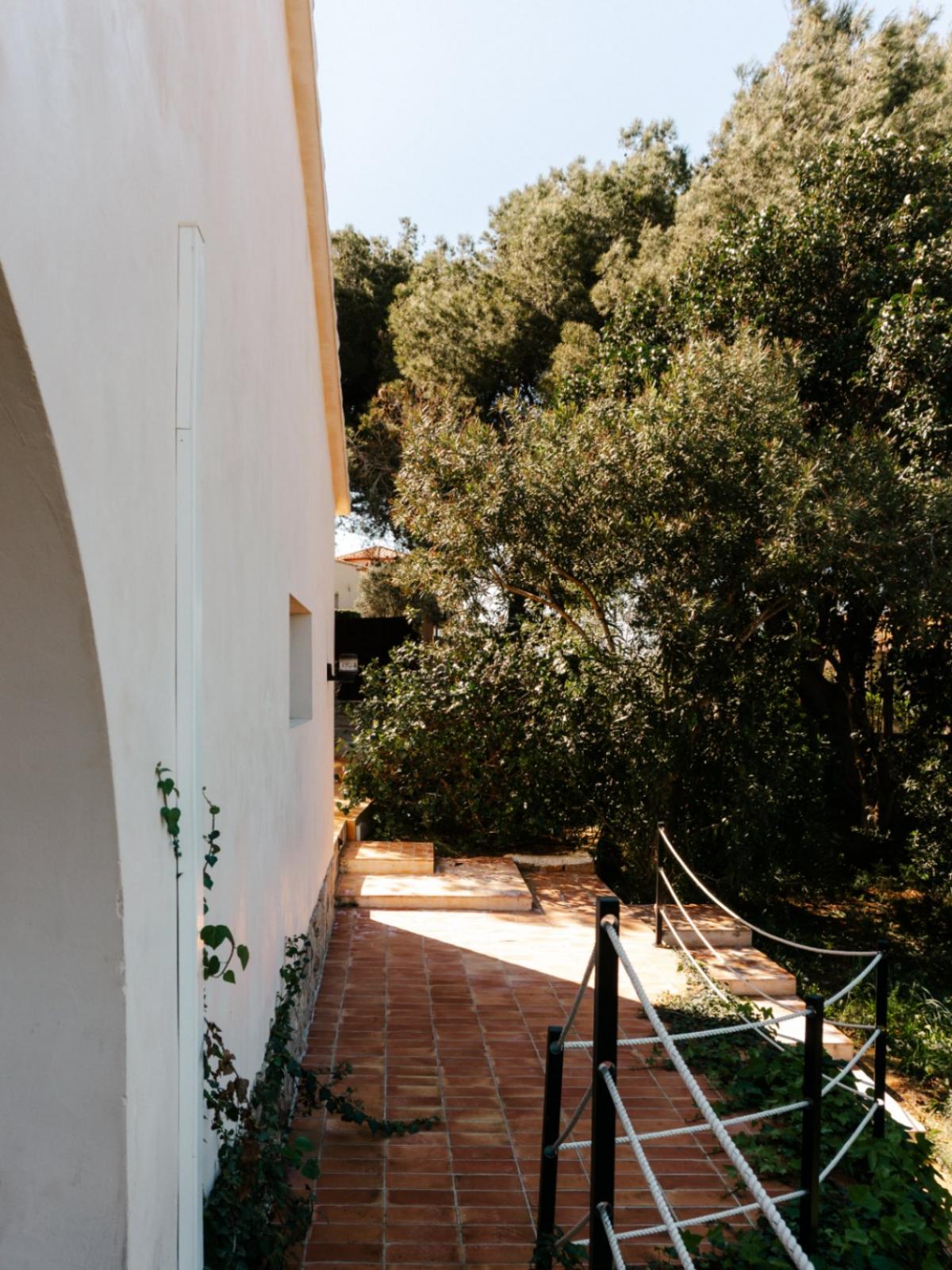Photo number 39. Villa for sale in Denia. Ref.: XMI-361753