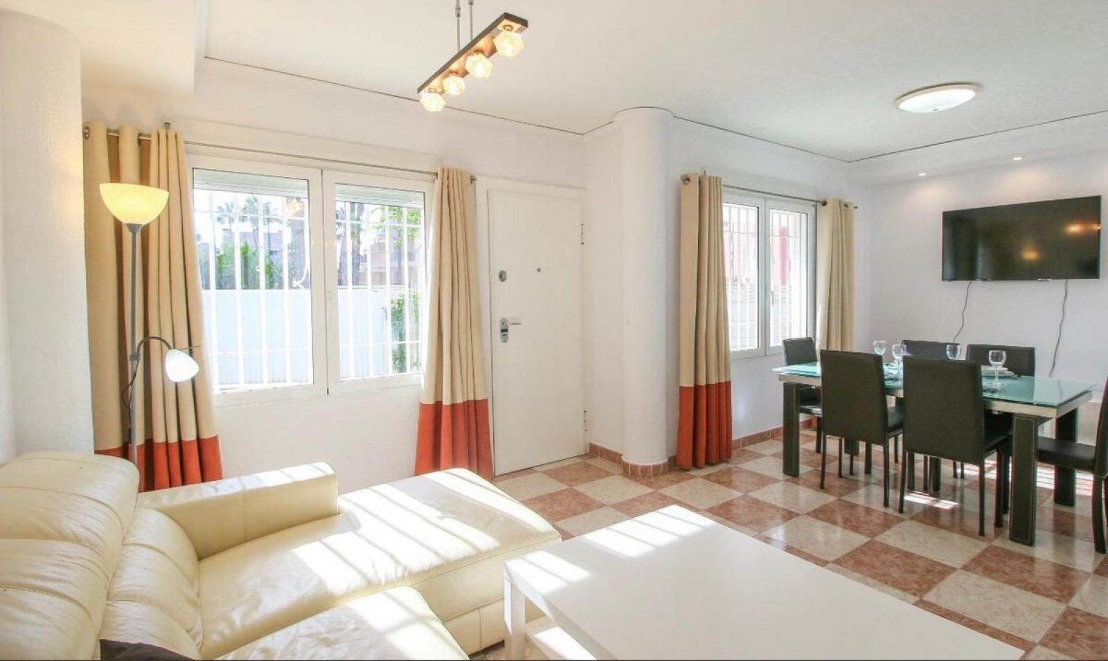 Photo number 3. Flat / Apartment for sale in Denia. Ref.: SLH-5-52-15967