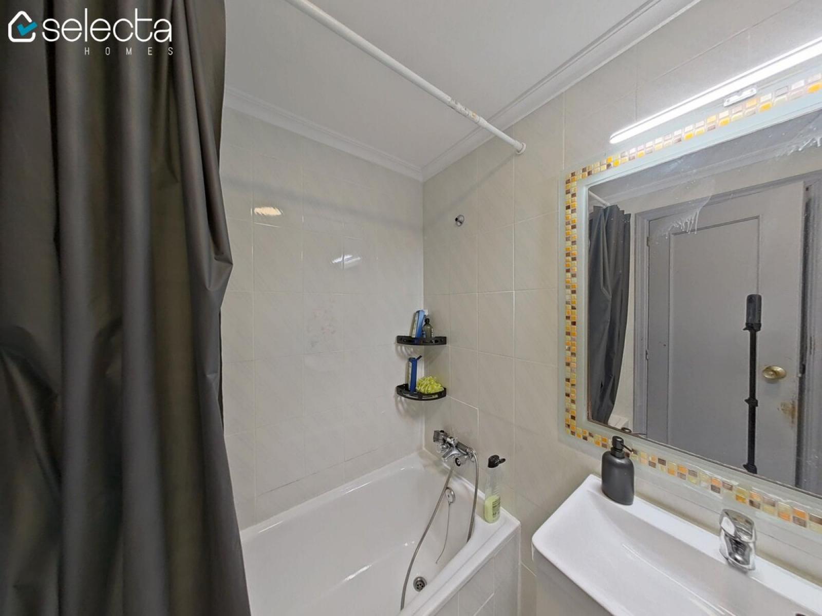 Photo number 14. Flat / Apartment for sale in Denia. Ref.: SLH-5-52-15968