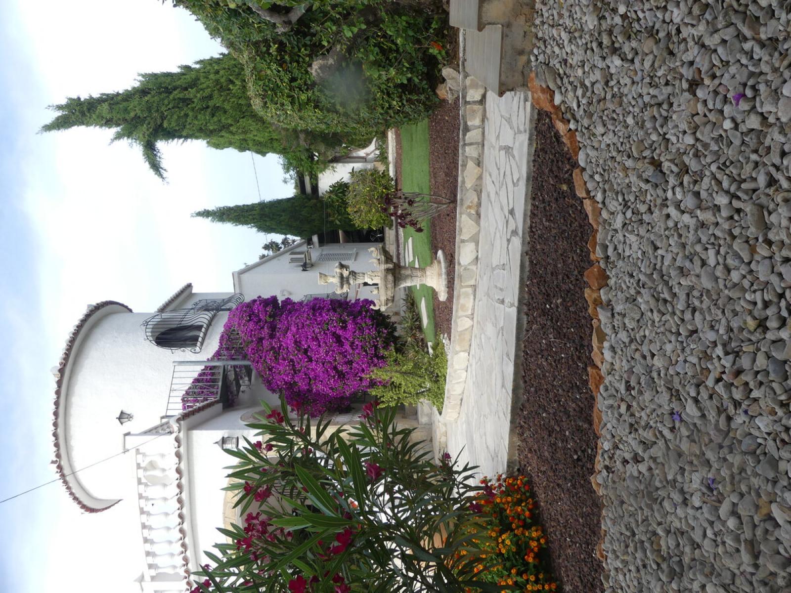 Photo number 2. Villa for sale in Denia. Ref.: SLH-1-1-15974