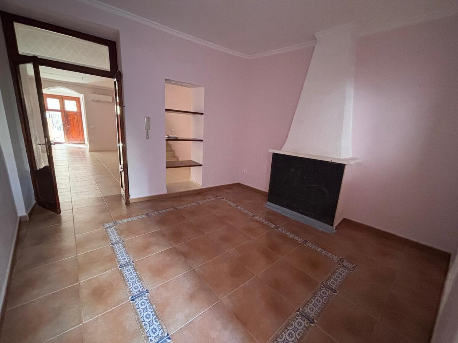 Photo number 7. Village property for sale in Pedreguer. Ref.: SLH-5-36-9668