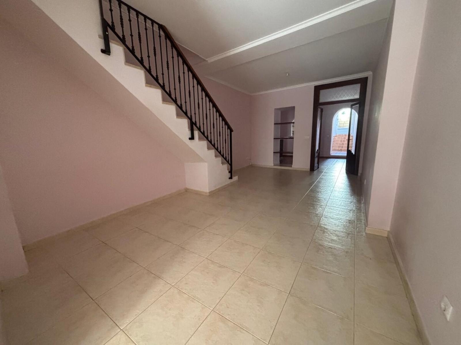 Photo number 2. Village property for sale in Pedreguer. Ref.: SLH-5-36-9668