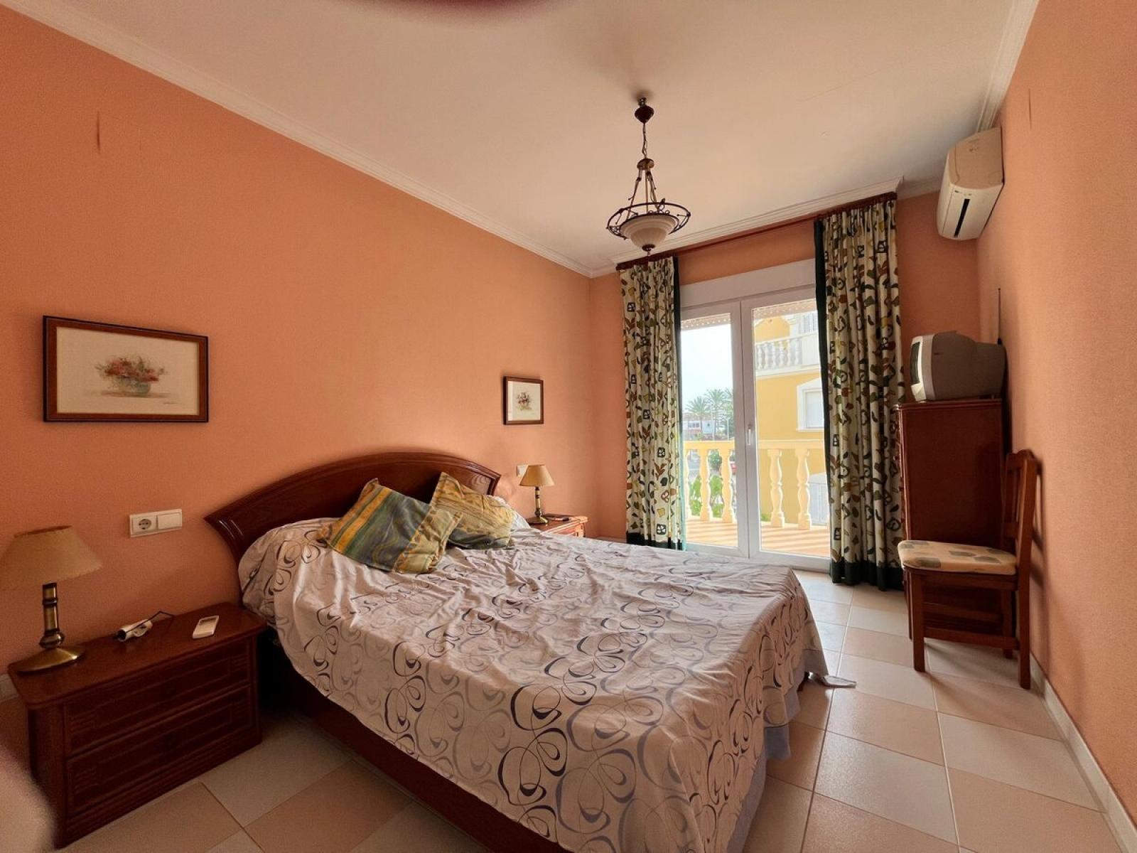 Fotografia nº14 del bungalow / adosado en Venta en Denia. Ref.: SLH-5-52-15957