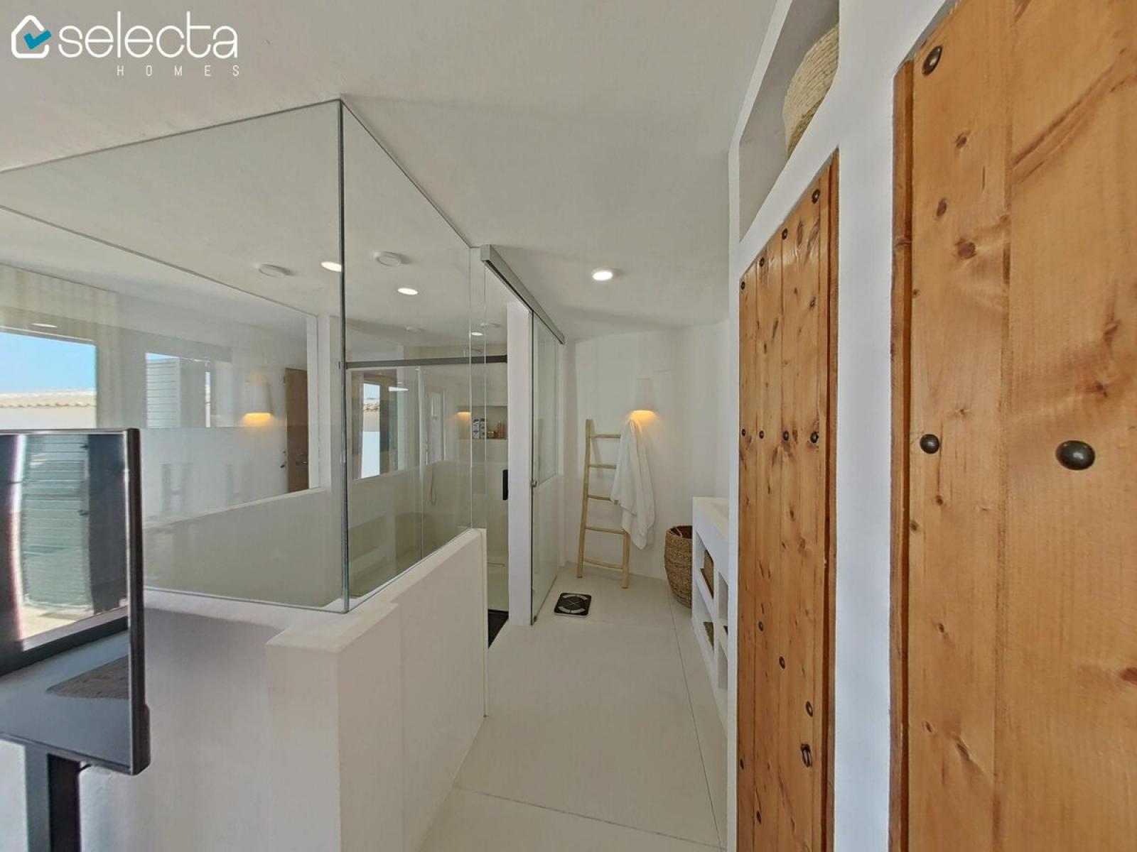 Fotografia nº11 del chalet en Venta en Denia. Ref.: SLH-5-52-15962